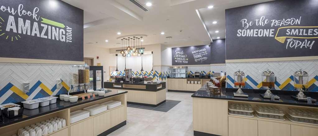 Hampton By Hilton Doha Old Town Hotel Екстериор снимка
