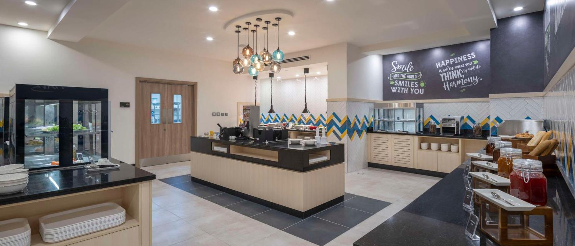 Hampton By Hilton Doha Old Town Hotel Екстериор снимка