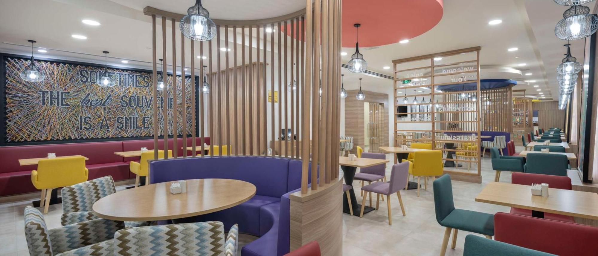 Hampton By Hilton Doha Old Town Hotel Екстериор снимка