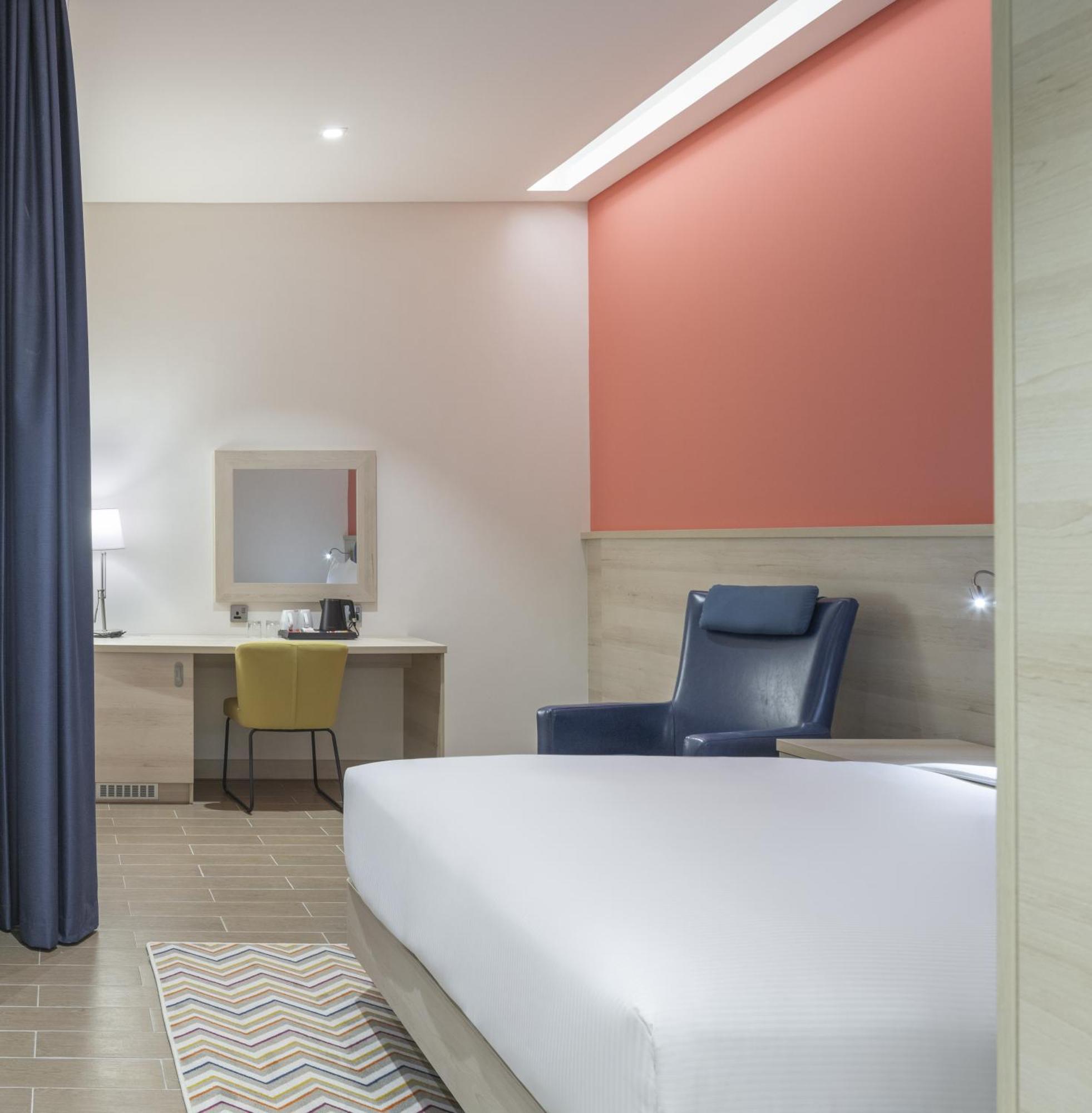Hampton By Hilton Doha Old Town Hotel Екстериор снимка